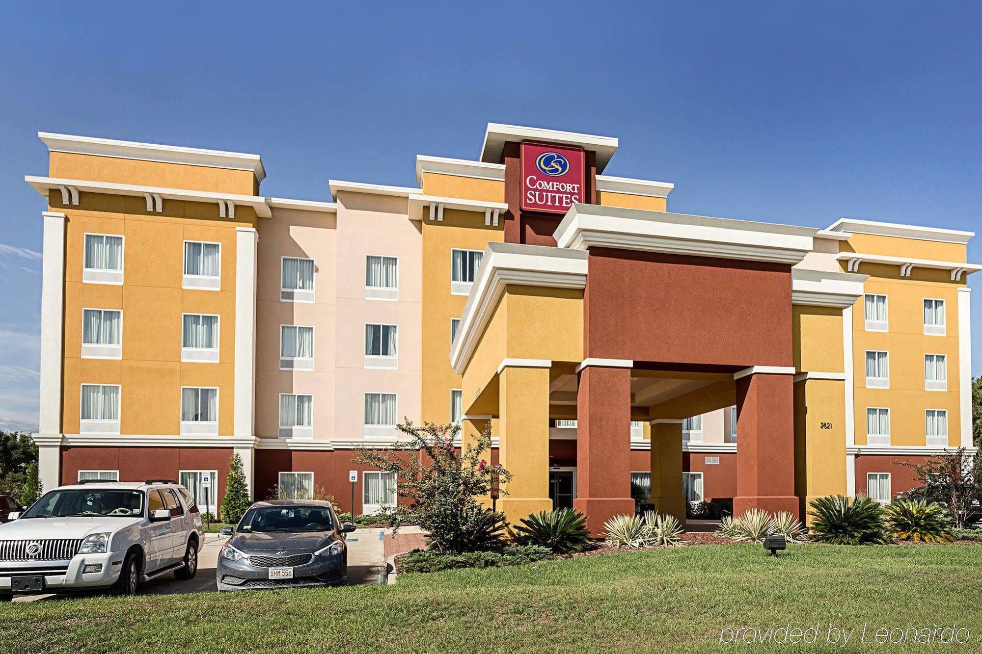 Comfort Suites Near Tanger Outlet Mall Gonzales Exterior photo